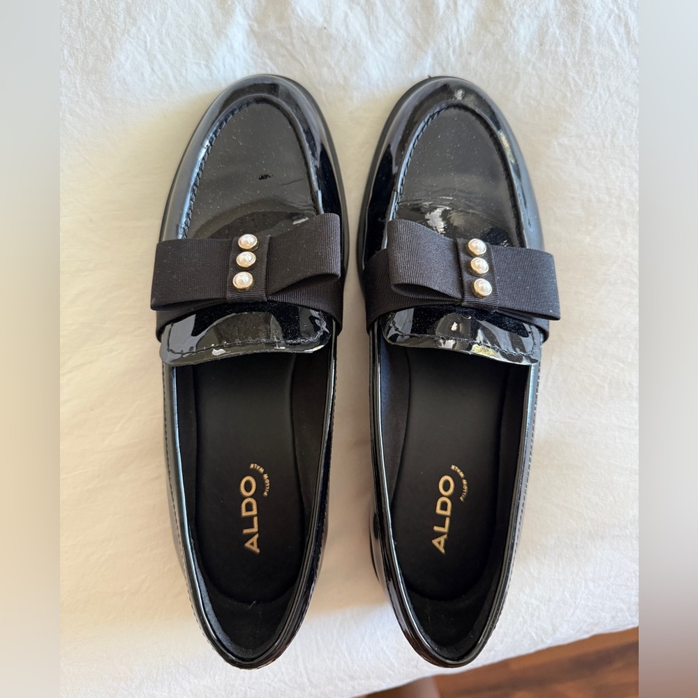 Aldo Bissom Black Loafers with Bow and Pearls